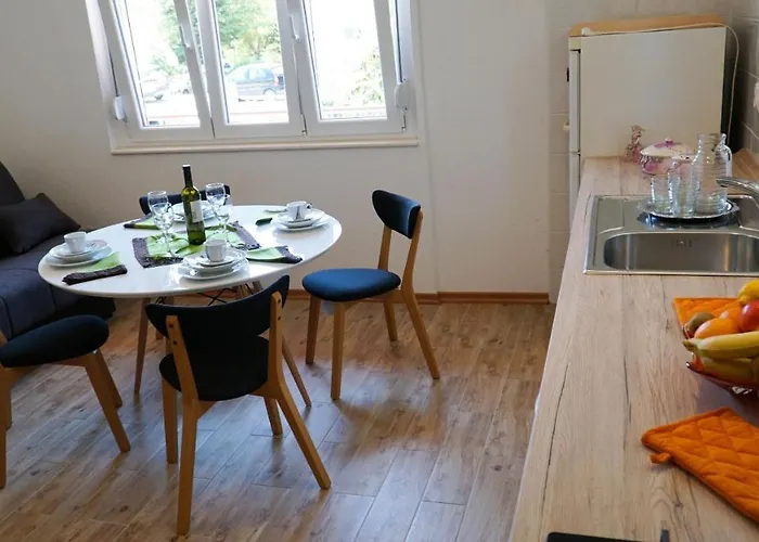 Nora Wine House Сплит