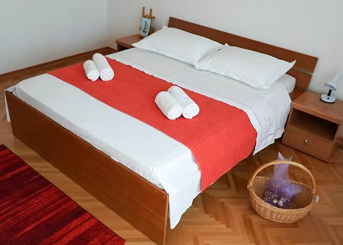 Nora Wine House Сплит