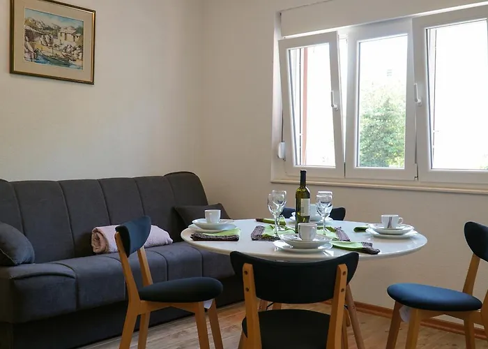 Nora Wine House Сплит